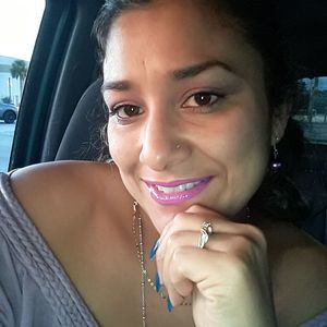 Meet your Posher, Ely